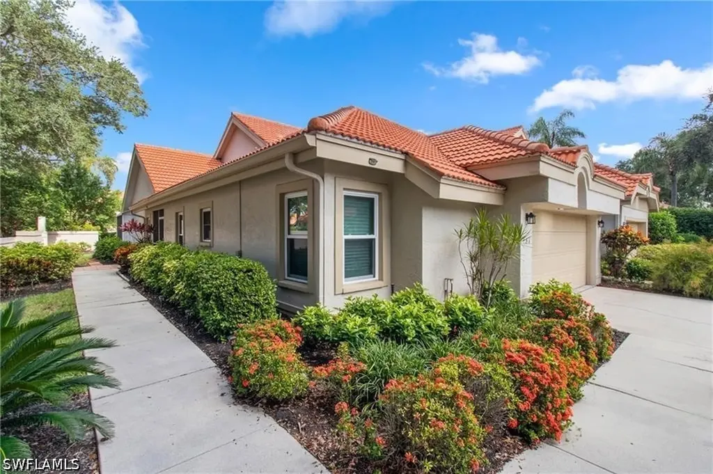 181 Napa Ridge Road E Naples FL 34119