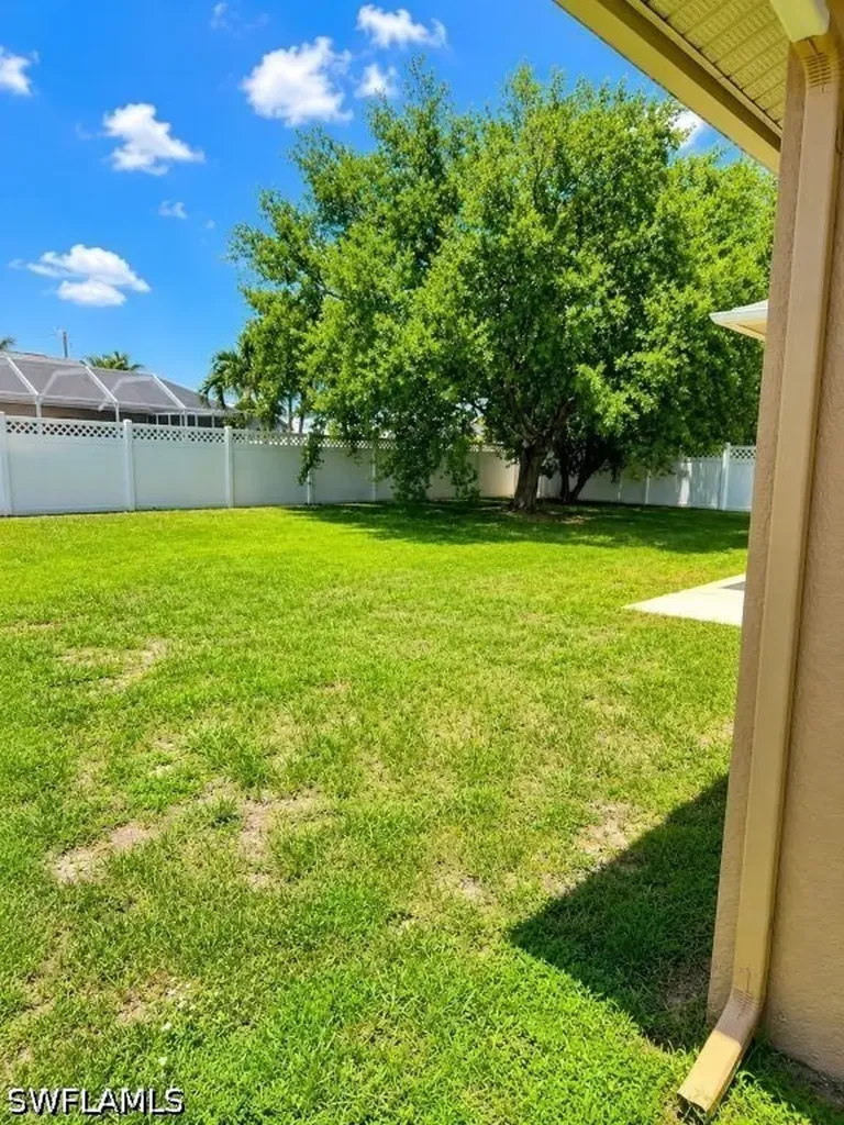 2008 Viscaya Parkway Cape Coral FL 33990