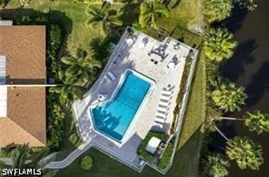 925 Palm View Drive Naples FL 34110