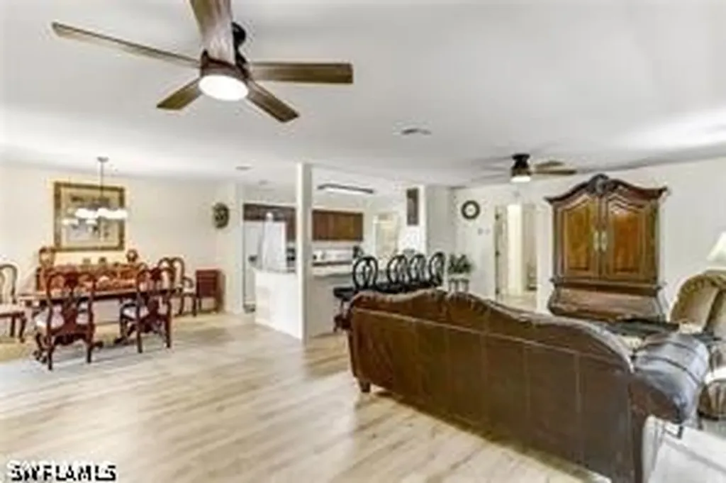 925 Palm View Drive Naples FL 34110