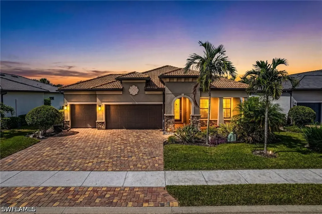 Estero FL, 14045 Hawks Eye Court