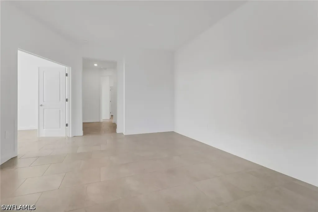 19708 Hinkley Drive Estero FL 33928
