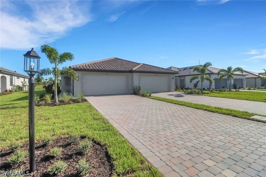 19708 Hinkley Drive Estero FL 33928