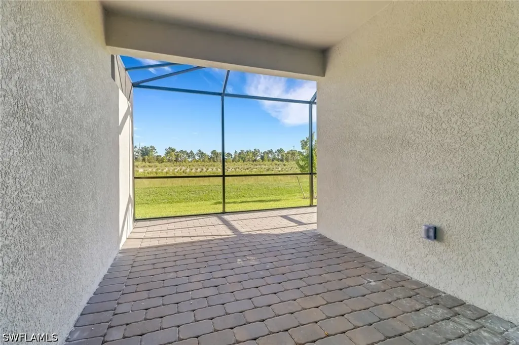 19708 Hinkley Drive Estero FL 33928