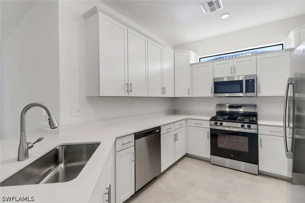 19708 Hinkley Drive Estero FL 33928