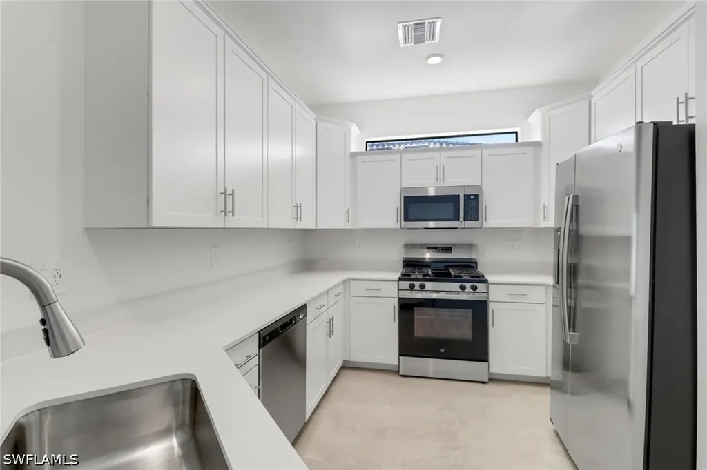 19708 Hinkley Drive Estero FL 33928