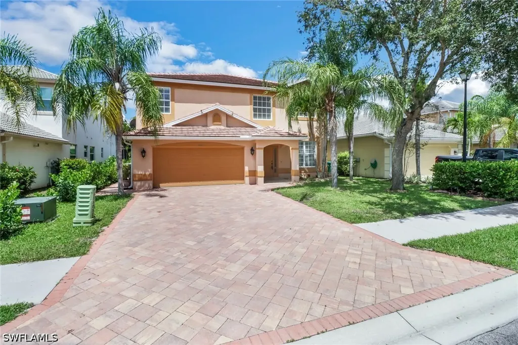 8271 Laurel Lakes Way Naples FL 34119