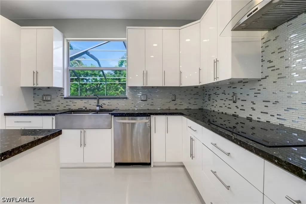 8271 Laurel Lakes Way Naples FL 34119