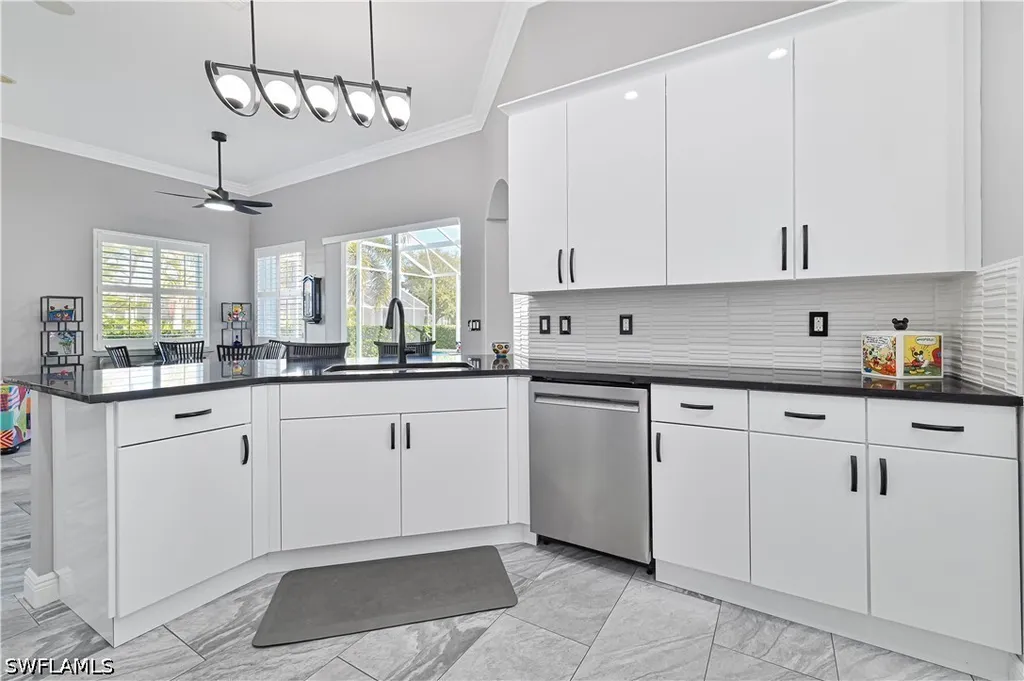 9057 Whitfield Drive Estero FL 33928