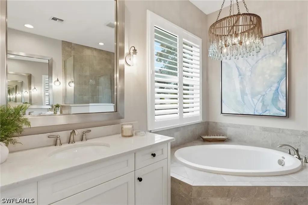 6348 Lyford Isle Drive Naples FL 34113