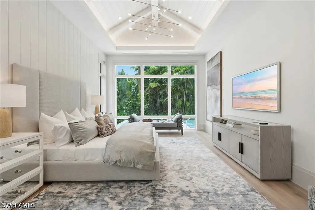 636 Fountainhead Lane Naples FL 34103