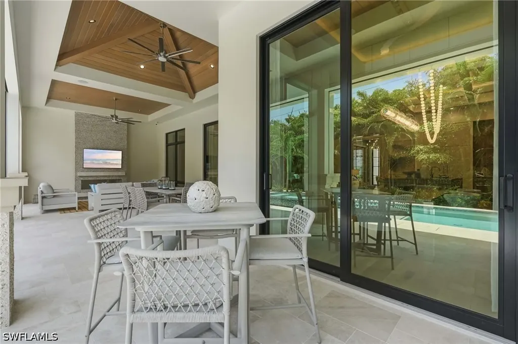 636 Fountainhead Lane Naples FL 34103