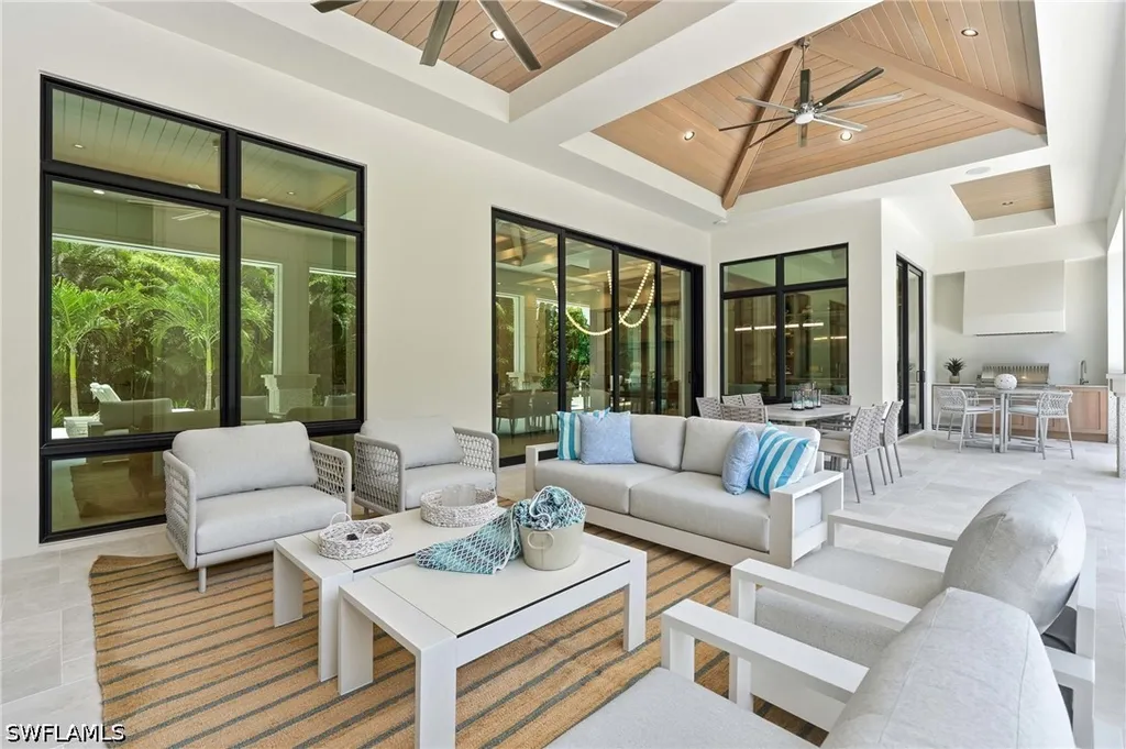 636 Fountainhead Lane Naples FL 34103