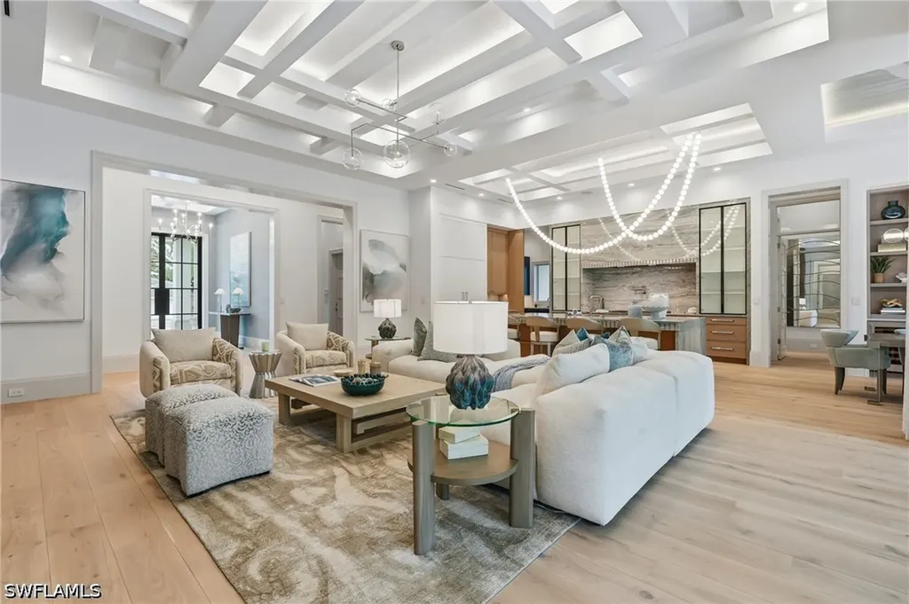 636 Fountainhead Lane Naples FL 34103