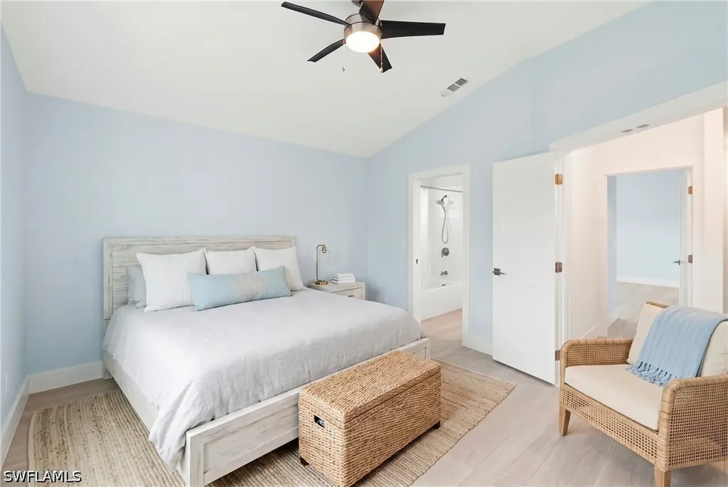 4775 Europa Drive Naples FL 34105
