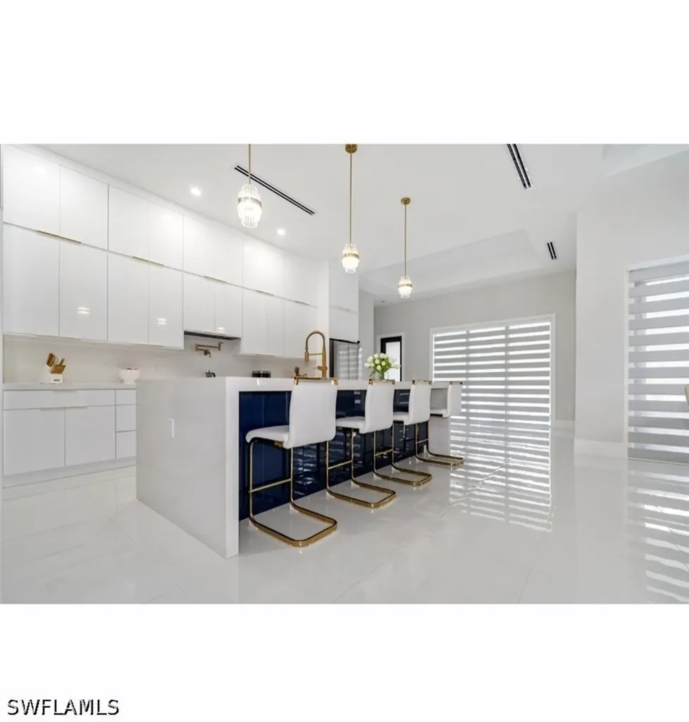 2313 6th Avenue SE Naples FL 34117