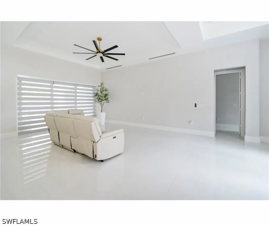 2313 6th Avenue SE Naples FL 34117