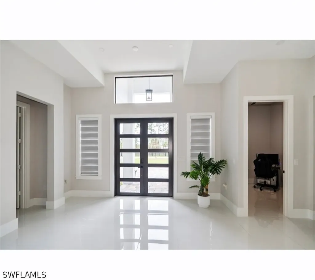 2313 6th Avenue SE Naples FL 34117