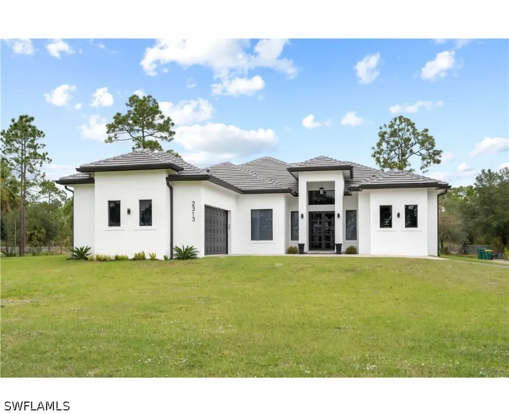 2313 6th Avenue SE Naples FL 34117