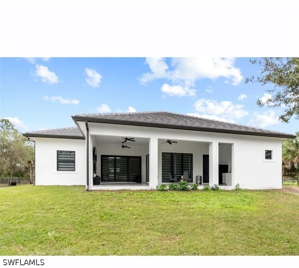2313 6th Avenue SE Naples FL 34117