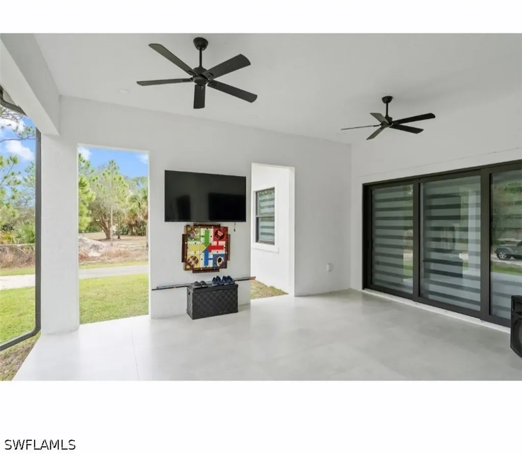 2313 6th Avenue SE Naples FL 34117