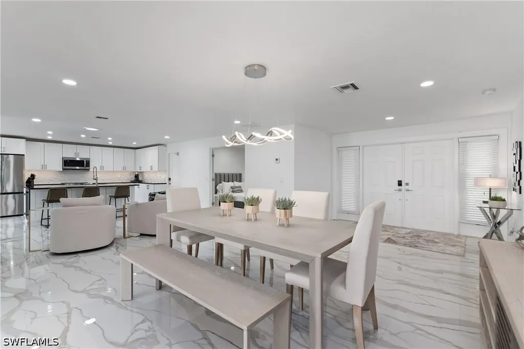 2500 Kings Lake Boulevard Naples FL 34112