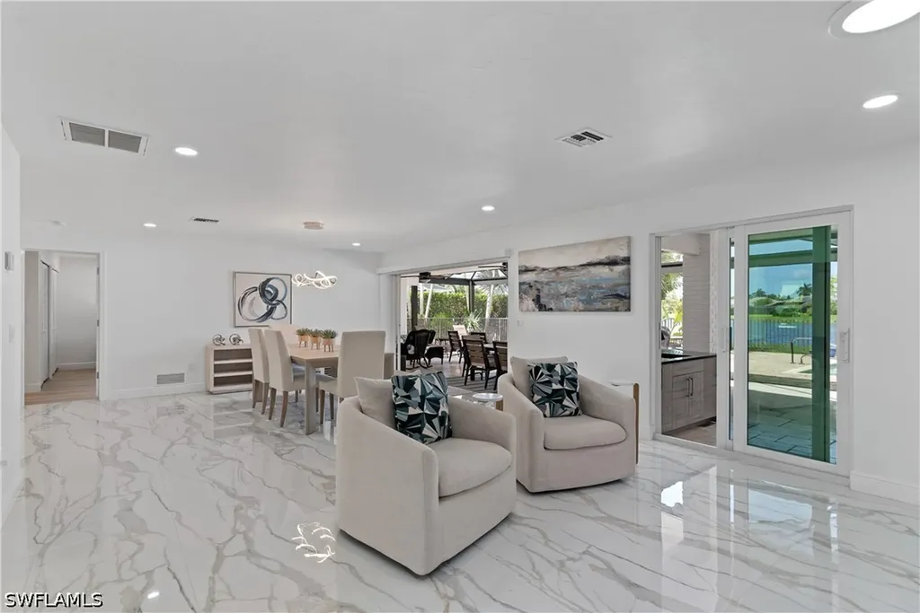 2500 Kings Lake Boulevard Naples FL 34112