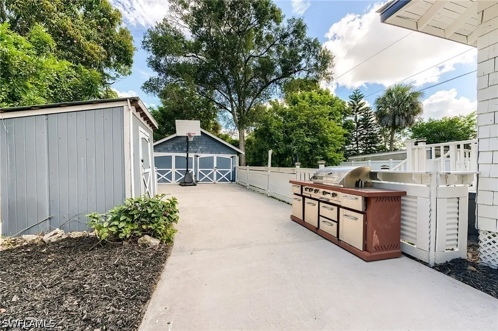 10811 Dean Street Bonita Springs FL 34135