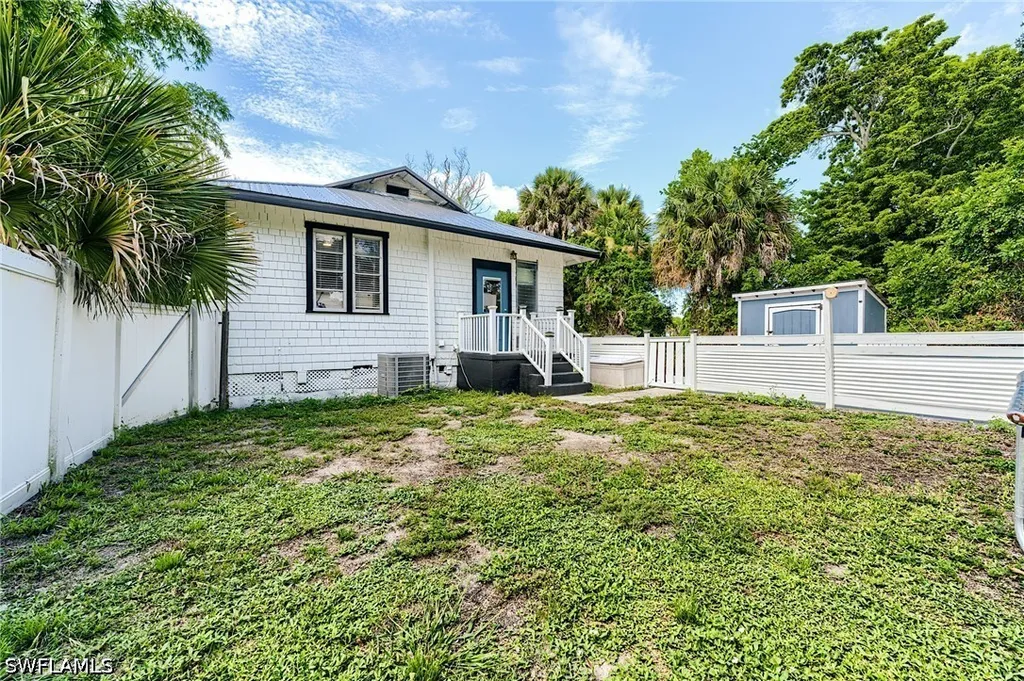 10811 Dean Street Bonita Springs FL 34135