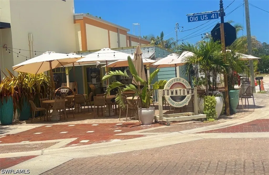 10811 Dean Street Bonita Springs FL 34135