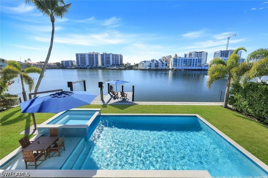 336 Oak Avenue Naples FL 34108