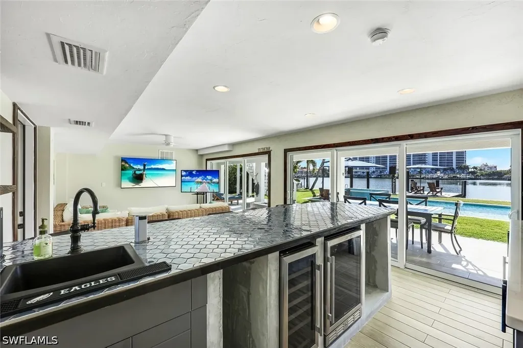 336 Oak Avenue Naples FL 34108