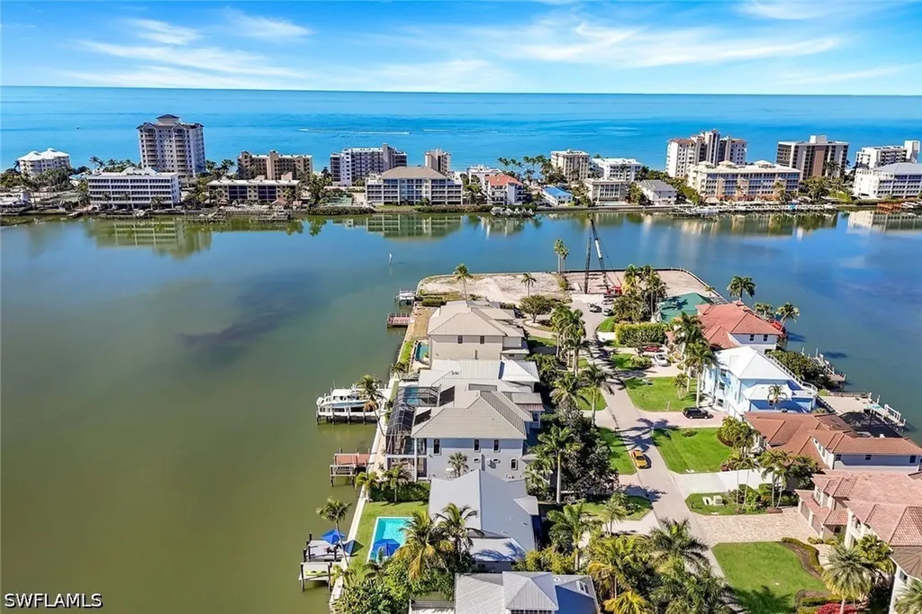 336 Oak Avenue Naples FL 34108