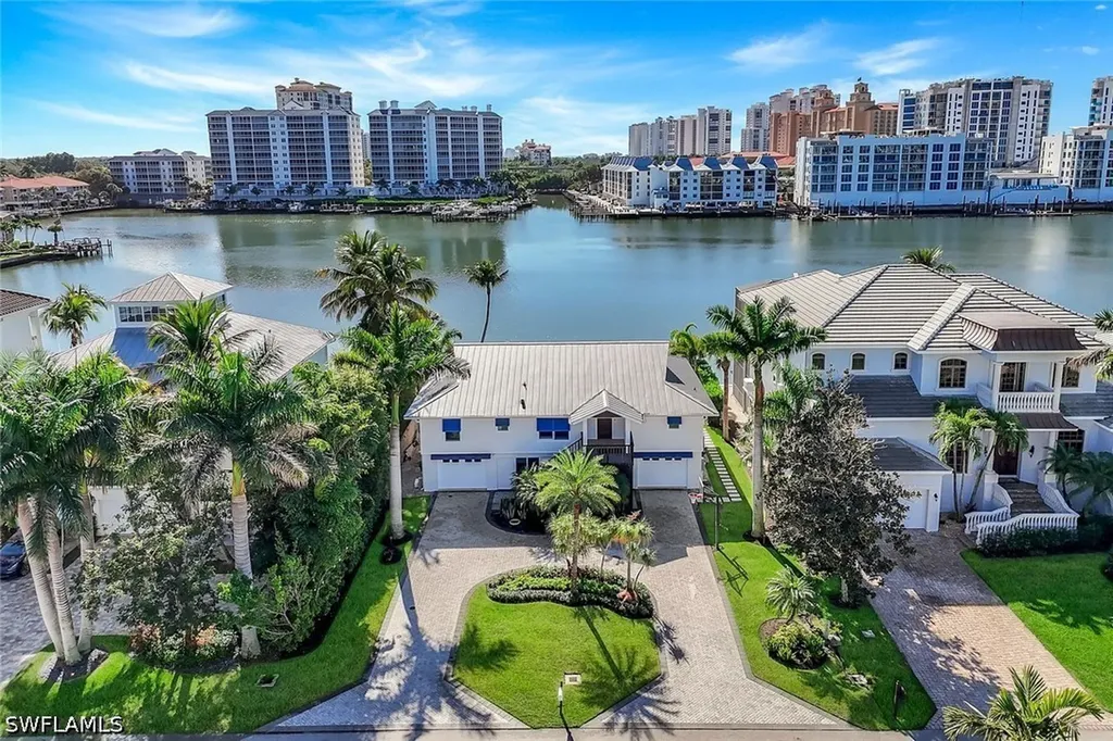336 Oak Avenue Naples FL 34108