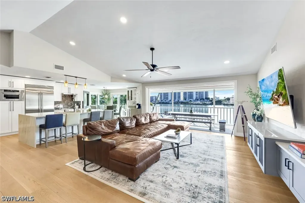 336 Oak Avenue Naples FL 34108
