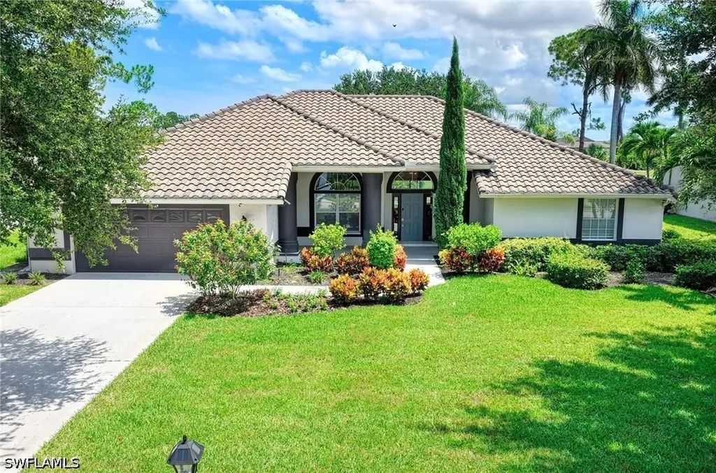 196 Palmetto Dunes Circle Naples FL 34113