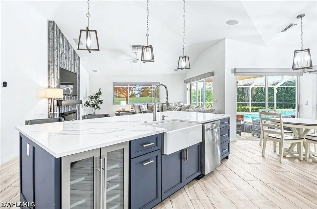196 Palmetto Dunes Circle Naples FL 34113