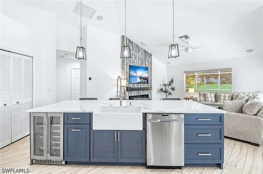196 Palmetto Dunes Circle Naples FL 34113