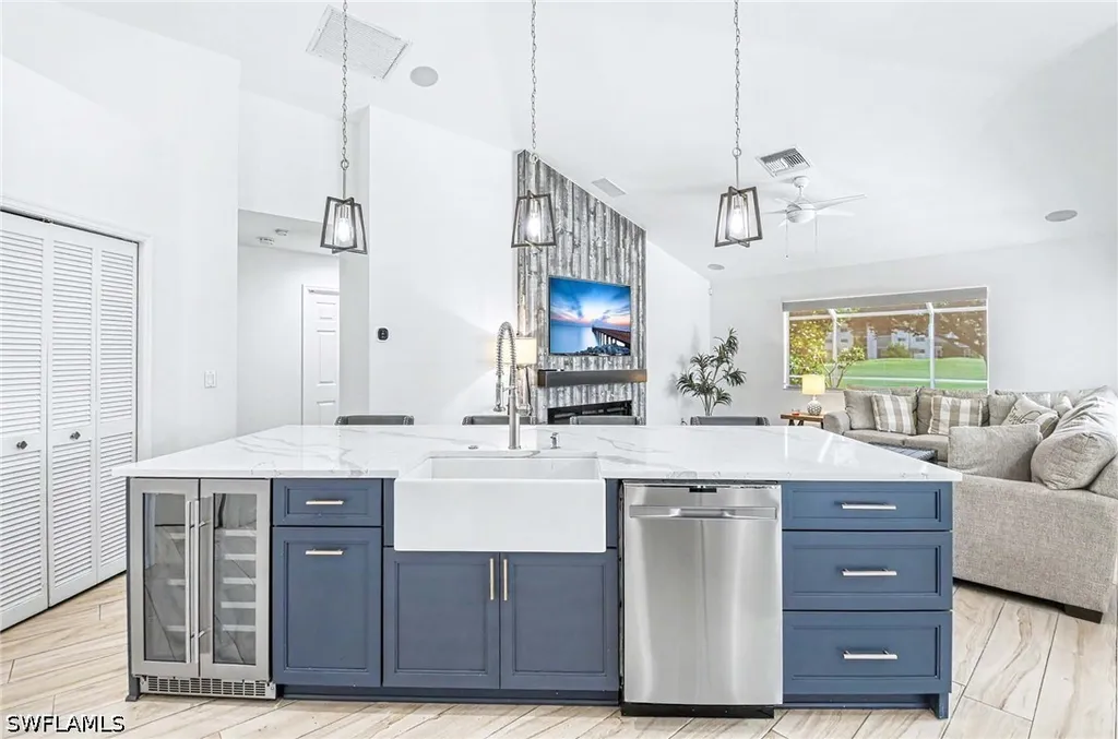 196 Palmetto Dunes Circle Naples FL 34113