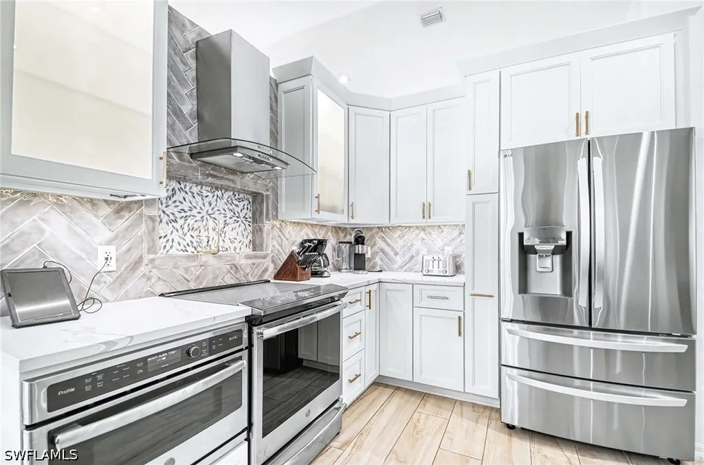 196 Palmetto Dunes Circle Naples FL 34113