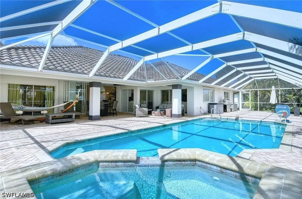 196 Palmetto Dunes Circle Naples FL 34113
