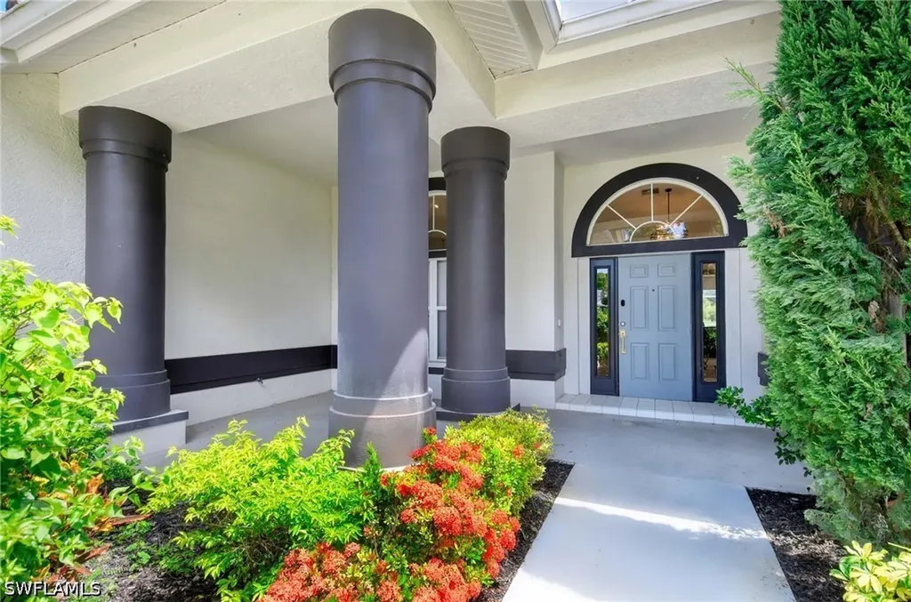196 Palmetto Dunes Circle Naples FL 34113