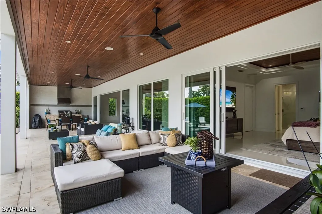 1167 22nd Avenue N Naples FL 34103