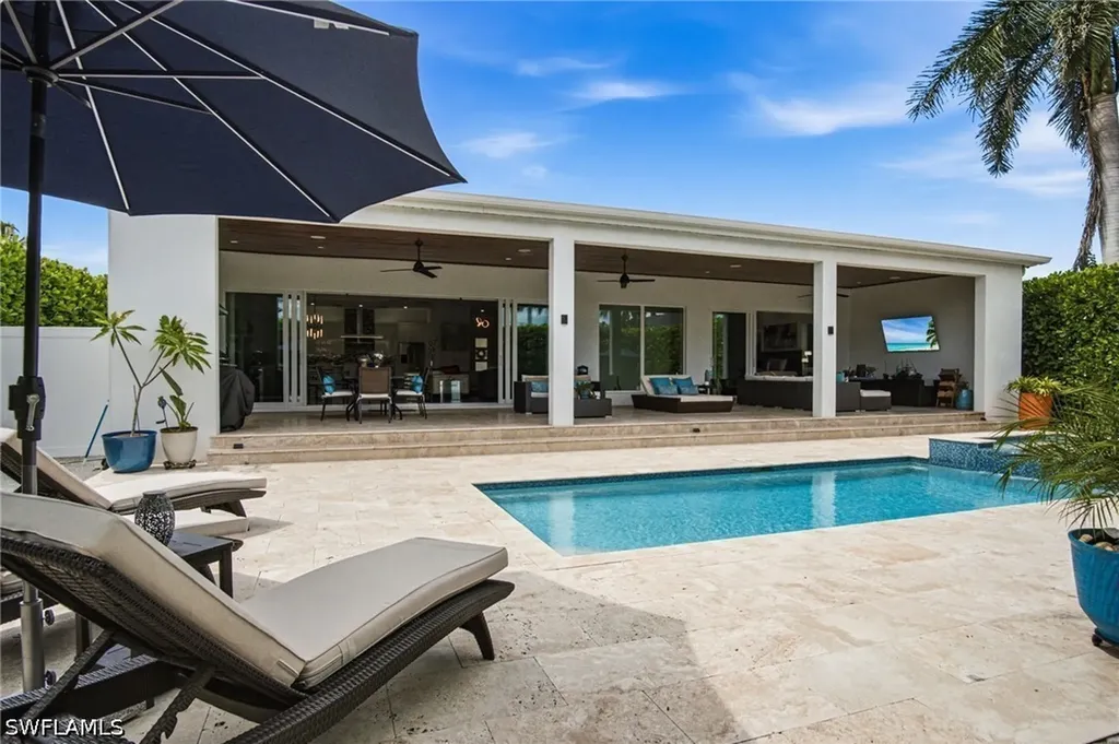 1167 22nd Avenue N Naples FL 34103