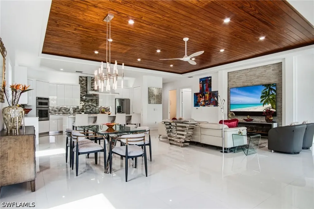 1167 22nd Avenue N Naples FL 34103