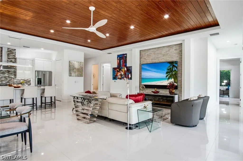 1167 22nd Avenue N Naples FL 34103