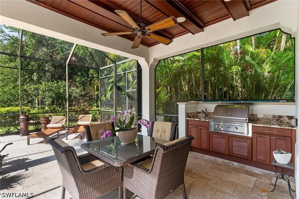 2234 Aberdeen Court Naples FL 34105