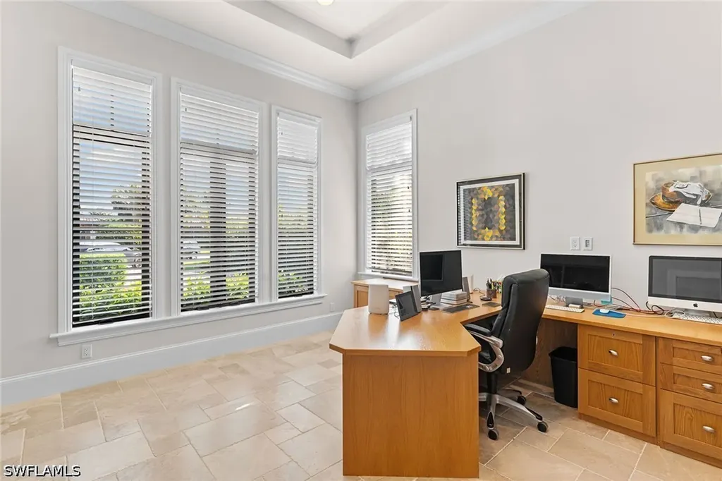 2234 Aberdeen Court Naples FL 34105