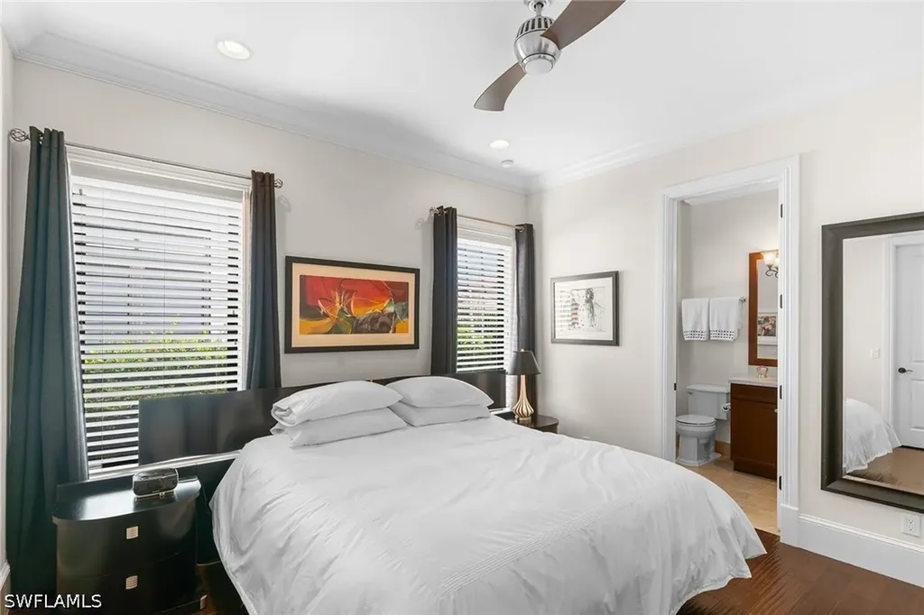 2234 Aberdeen Court Naples FL 34105