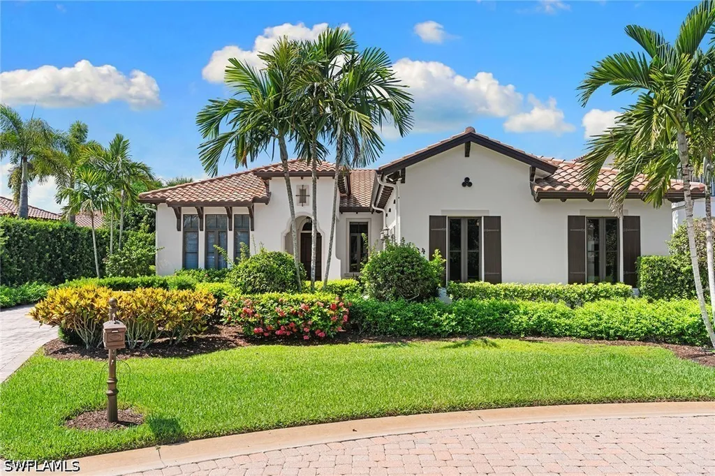 2234 Aberdeen Court Naples FL 34105